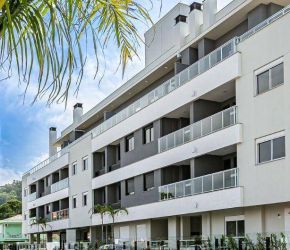Apartamento no Bairro Canasvieiras em Florianópolis com 2 Dormitórios (1 suíte) e 65 m² - AP3722