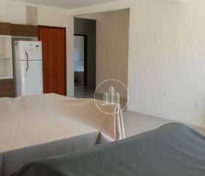 Apartamento no Bairro Canasvieiras em Florianópolis com 3 Dormitórios (1 suíte) e 160 m² - AP9476