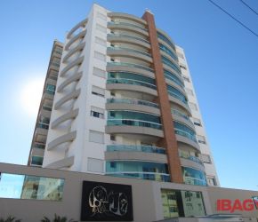 Apartamento no Bairro Canto em Florianópolis com 3 Dormitórios (1 suíte) e 106.87 m² - 111962