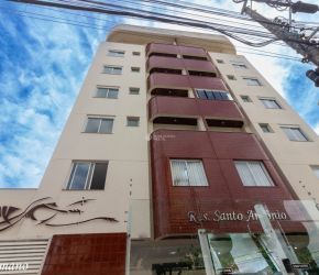 Apartamento no Bairro Capoeiras em Florianópolis com 3 Dormitórios (3 suítes) - 419499