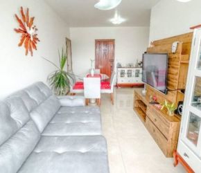 Apartamento no Bairro Capoeiras em Florianópolis com 2 Dormitórios - 439980