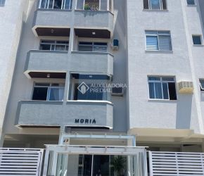 Apartamento no Bairro Capoeiras em Florianópolis com 3 Dormitórios (1 suíte) - 463507