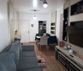 Apartamento no Bairro Capoeiras em Florianópolis com 3 Dormitórios (1 suíte) e 79 m² - AP2803