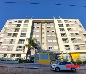 Apartamento no Bairro Capoeiras em Florianópolis com 3 Dormitórios (1 suíte) e 78.47 m² - 114054