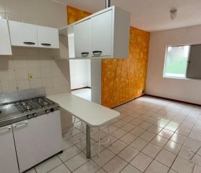 Apartamento no Bairro Carvoeira em Florianópolis com 1 Dormitórios - A1059
