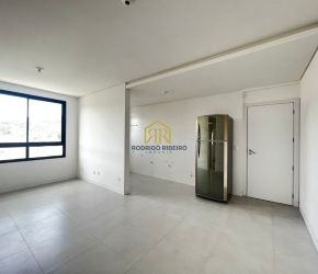 Apartamento no Bairro Carvoeira em Florianópolis com 2 Dormitórios (2 suítes) - A2355
