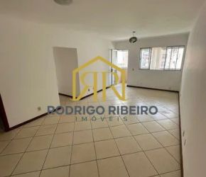 Apartamento no Bairro Carvoeira em Florianópolis com 3 Dormitórios (1 suíte) - A3371