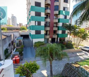 Apartamento no Bairro Centro em Florianópolis com 2 Dormitórios (1 suíte) e 77 m² - AP001261