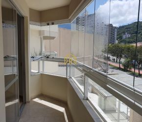 Apartamento no Bairro Centro em Florianópolis com 3 Dormitórios (1 suíte) - A3331