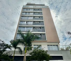 Apartamento no Bairro Centro em Florianópolis com 4 Dormitórios (2 suítes) - 467314