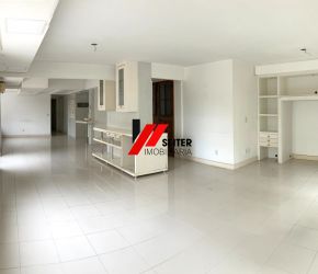 Apartamento no Bairro Centro em Florianópolis com 2 Dormitórios (1 suíte) e 196 m² - AP02585L