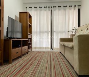 Apartamento no Bairro Centro em Florianópolis com 3 Dormitórios (1 suíte) - 469603