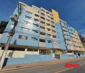 Apartamento no Bairro Centro em Florianópolis com 1 Dormitórios - 123642