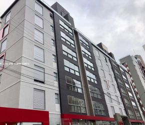 Apartamento no Bairro Centro em Florianópolis com 2 Dormitórios (2 suítes) e 71.05 m² - APA 501