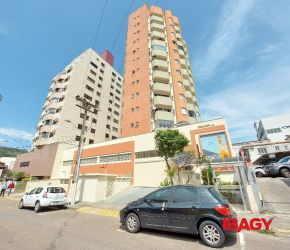 Apartamento no Bairro Centro em Florianópolis com 1 Dormitórios e 32.48 m² - 108018