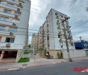 Apartamento no Bairro Centro em Florianópolis com 2 Dormitórios e 87.34 m² - 111875