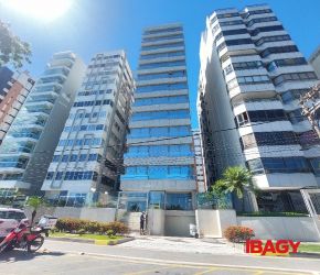 Apartamento no Bairro Centro em Florianópolis com 4 Dormitórios (2 suítes) e 226.13 m² - 112490