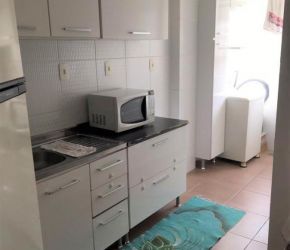 Apartamento no Bairro Centro em Florianópolis com 2 Dormitórios (1 suíte) e 69 m² - AP2146