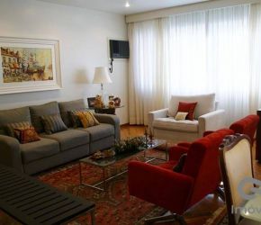 Apartamento no Bairro Centro em Florianópolis com 4 Dormitórios (2 suítes) e 266 m² - AP0926