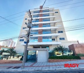 Apartamento no Bairro Estreito em Florianópolis com 3 Dormitórios (1 suíte) e 106.78 m² - 111753