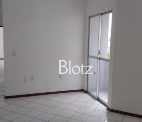 Apartamento no Bairro Ingleses em Florianópolis com 2 Dormitórios (1 suíte) - AP0548
