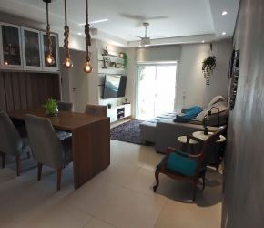 Apartamento no Bairro Ingleses em Florianópolis com 2 Dormitórios (1 suíte) e 65 m² - 186