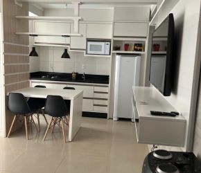Apartamento no Bairro Ingleses em Florianópolis com 2 Dormitórios e 58 m² - 963