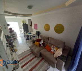 Apartamento no Bairro Ingleses em Florianópolis com 2 Dormitórios (1 suíte) e 15 m² - 960
