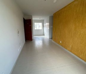Apartamento no Bairro Ingleses em Florianópolis com 2 Dormitórios (1 suíte) e 68 m² - AP2297