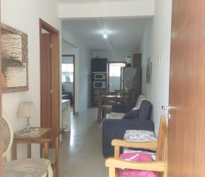 Apartamento no Bairro Ingleses em Florianópolis com 2 Dormitórios (1 suíte) e 65 m² - 1223