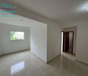 Apartamento no Bairro Ingleses em Florianópolis com 2 Dormitórios (1 suíte) e 70 m² - AP2337