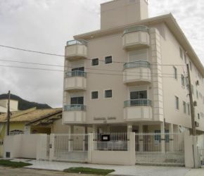 Apartamento no Bairro Ingleses em Florianópolis com 3 Dormitórios (1 suíte) - 15650