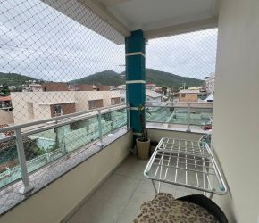 Apartamento no Bairro Ingleses em Florianópolis com 3 Dormitórios (1 suíte) e 88 m² - 1395