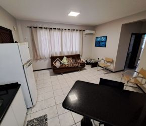 Apartamento no Bairro Ingleses em Florianópolis com 2 Dormitórios - 462006