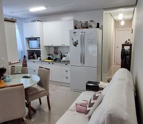 Apartamento no Bairro Ingleses em Florianópolis com 2 Dormitórios (1 suíte) e 12 m² - 1434