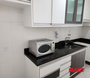 Apartamento no Bairro Ingleses em Florianópolis com 3 Dormitórios (1 suíte) - 123766