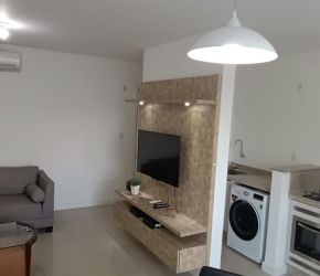 Apartamento no Bairro Ingleses em Florianópolis com 2 Dormitórios (1 suíte) e 74 m² - 1484