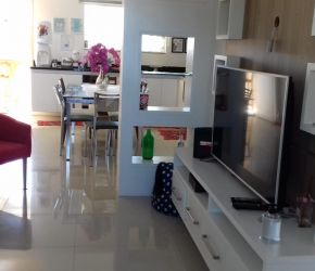 Apartamento no Bairro Ingleses em Florianópolis com 2 Dormitórios (1 suíte) - IM 104