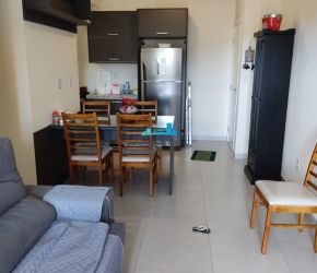Apartamento no Bairro Ingleses em Florianópolis com 2 Dormitórios (1 suíte) - 2335