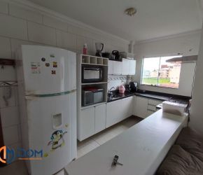 Apartamento no Bairro Ingleses em Florianópolis com 3 Dormitórios e 75 m² - AP1431