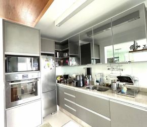 Apartamento no Bairro Itacorubí em Florianópolis com 2 Dormitórios - 475396
