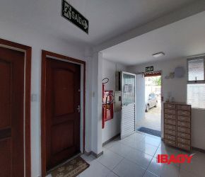 Apartamento no Bairro Itacorubí em Florianópolis com 2 Dormitórios e 46.9 m² - 123880