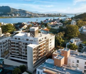 Apartamento no Bairro João Paulo em Florianópolis com 3 Dormitórios (3 suítes) - 362096