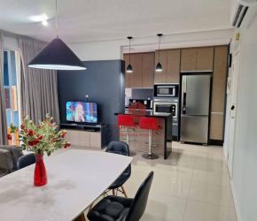 Apartamento no Bairro Jurerê em Florianópolis com 3 Dormitórios (1 suíte) e 162 m² - CO0213