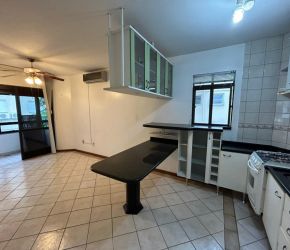 Apartamento no Bairro Jurerê em Florianópolis com 2 Dormitórios (1 suíte) - 477603