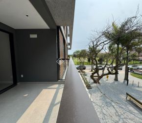 Apartamento no Bairro Jurerê em Florianópolis com 3 Dormitórios - 659259