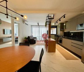 Apartamento no Bairro Jurerê Internacional em Florianópolis com 2 Dormitórios (1 suíte) e 71 m² - AP2643