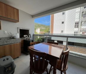 Apartamento no Bairro Saco Grande I em Florianópolis com 3 Dormitórios (1 suíte) - 389954