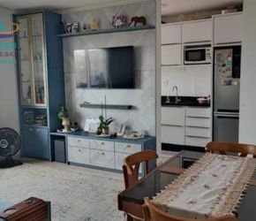 Apartamento no Bairro Santinho em Florianópolis com 2 Dormitórios (1 suíte) e 69 m² - AP2366