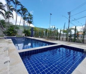 Apartamento em Florianópolis com 2 Dormitórios e 36 m² - 243